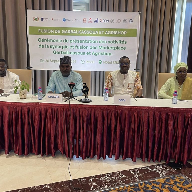 552805859_820832567140159_3644386836745461554_n